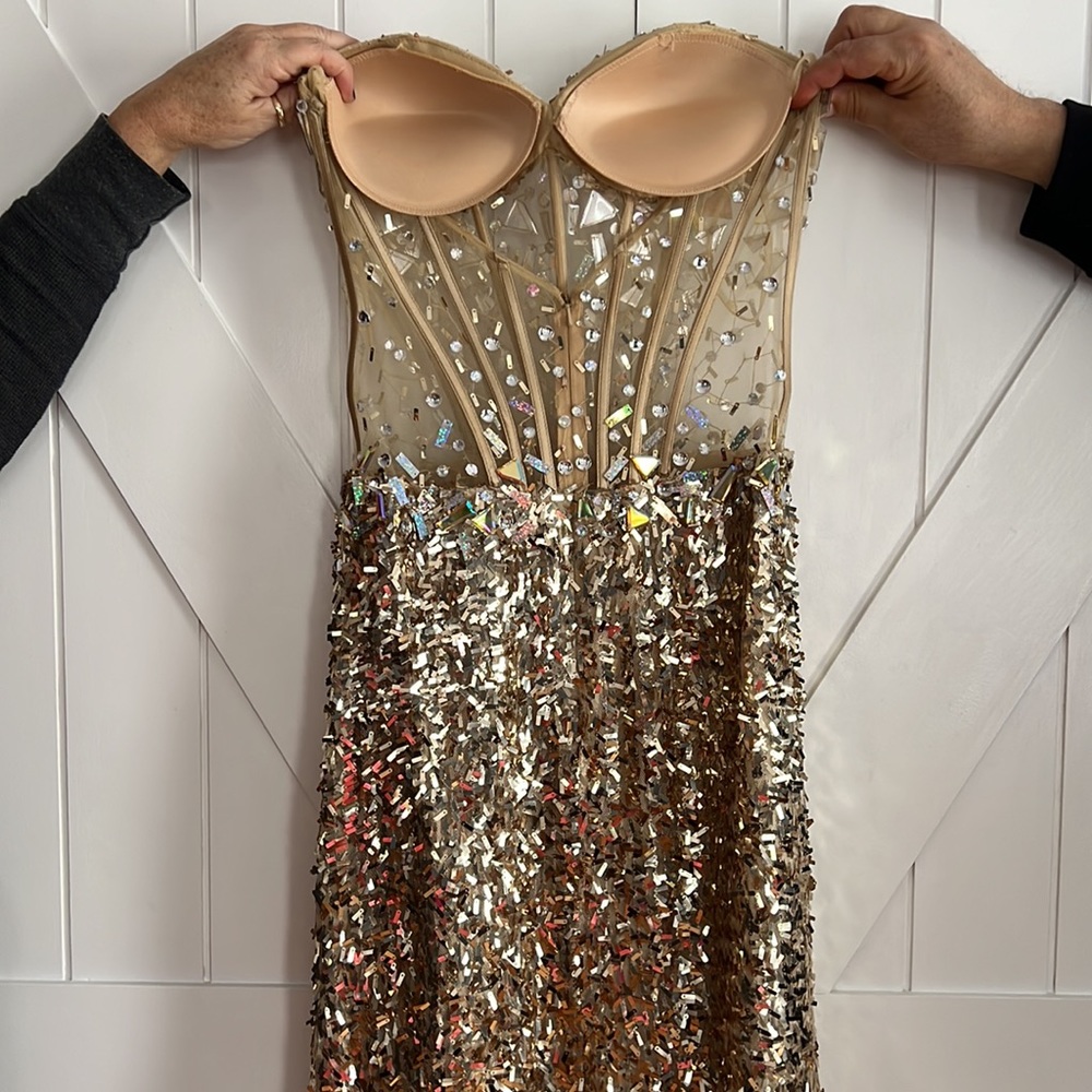 Prom Dress - Picture 3 of 7
